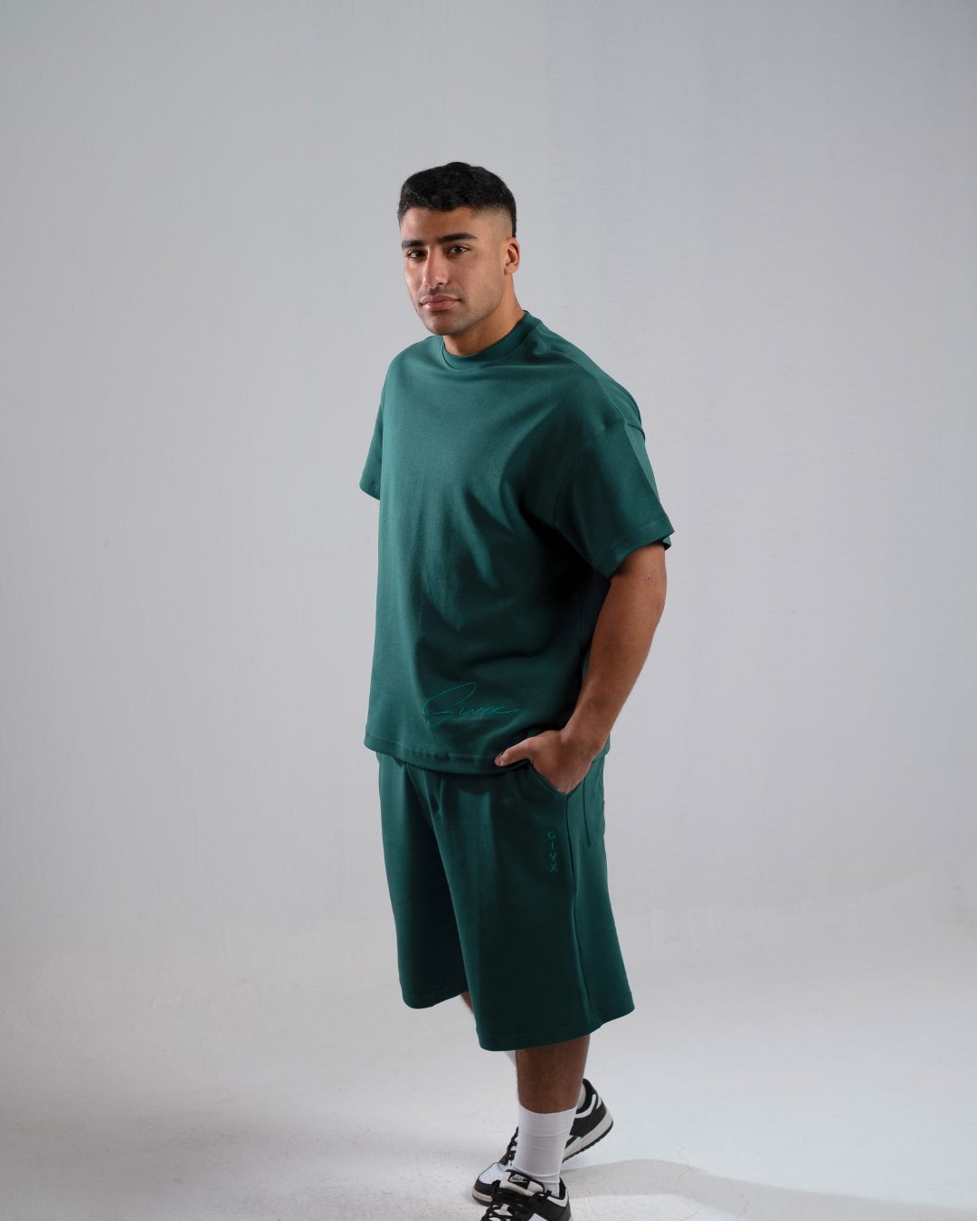 Fit Tee And Short Signature DG