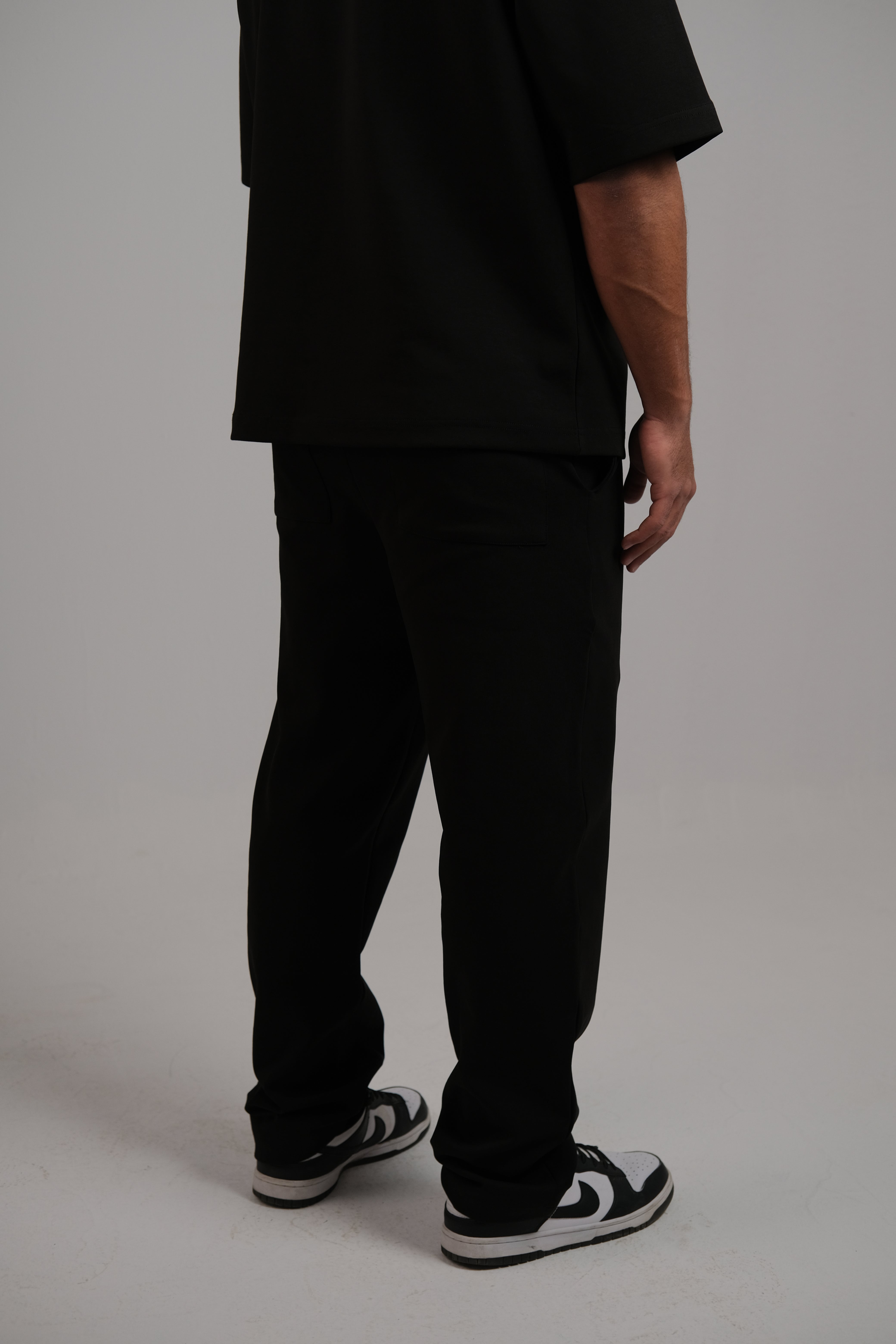 Straight pants