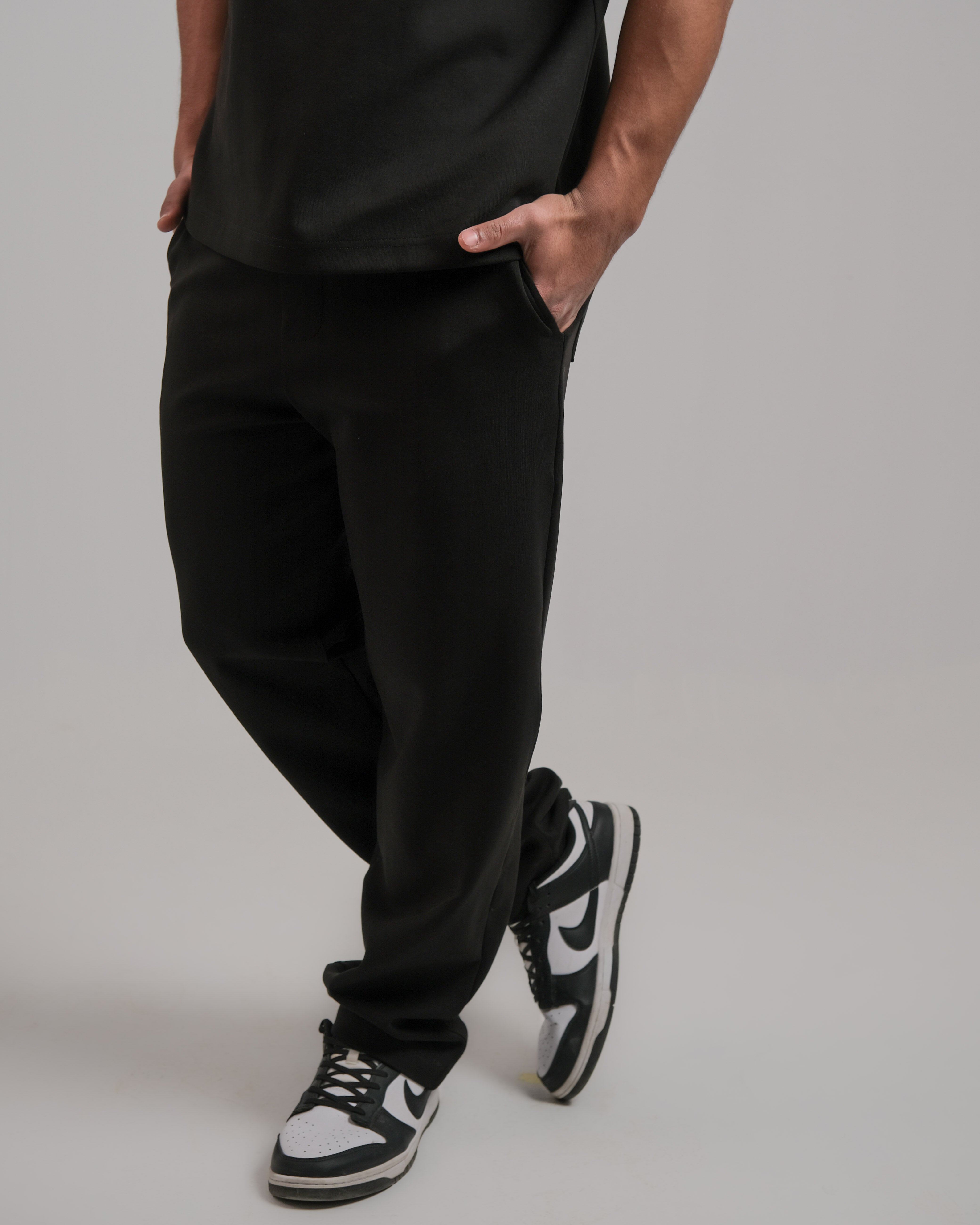 Straight pants