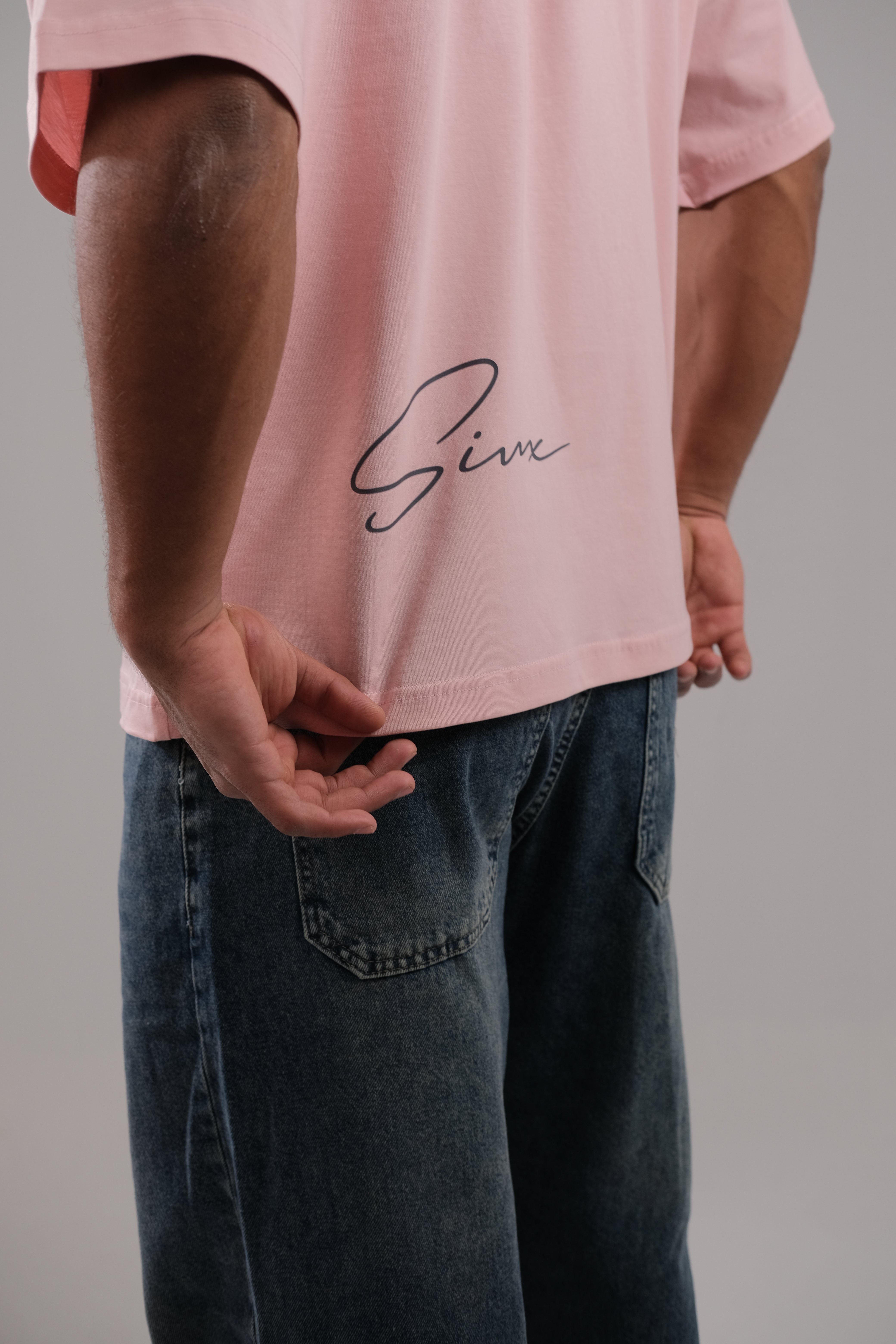 oversized Signature