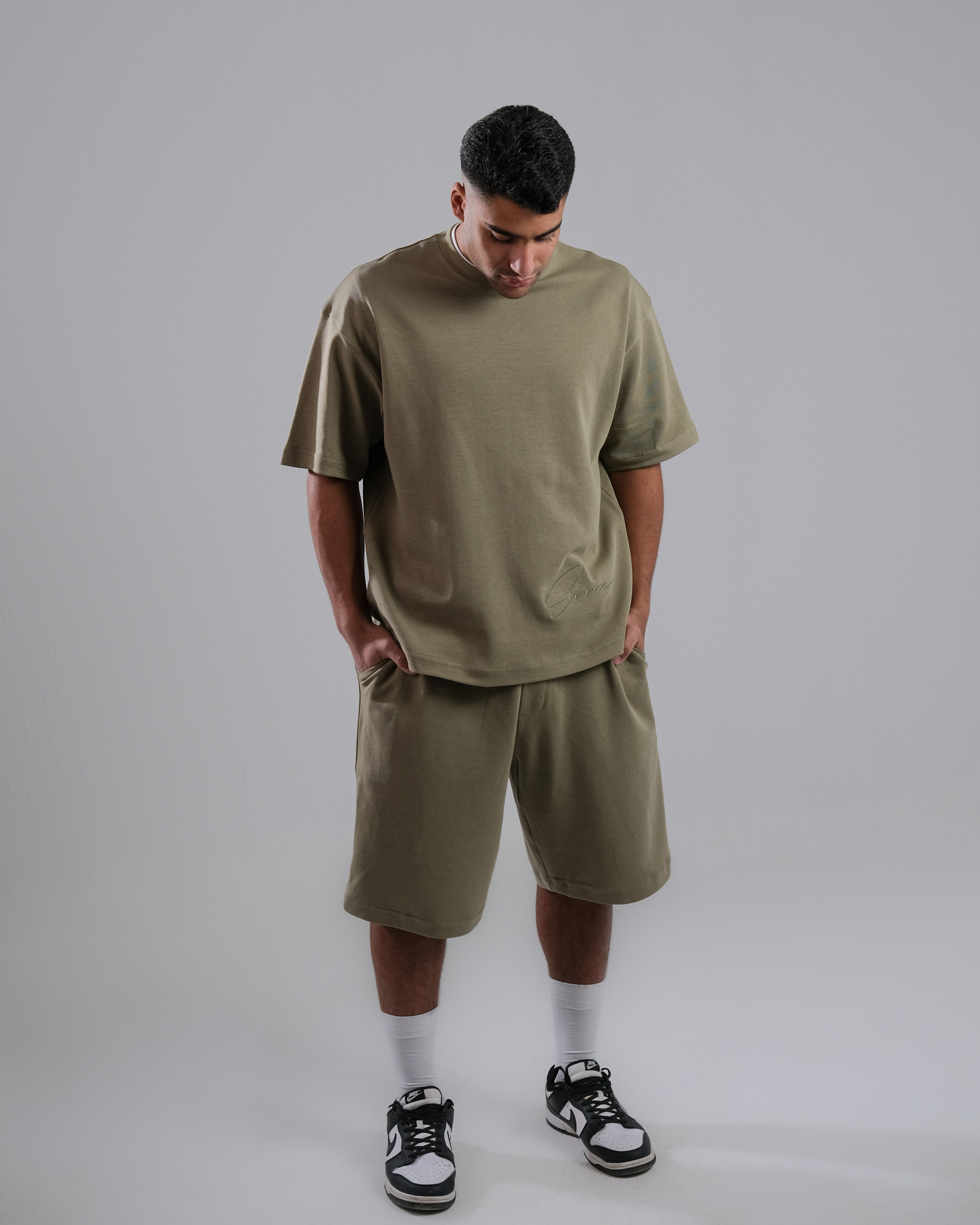 Fit Tee And Short Signature OLIVE